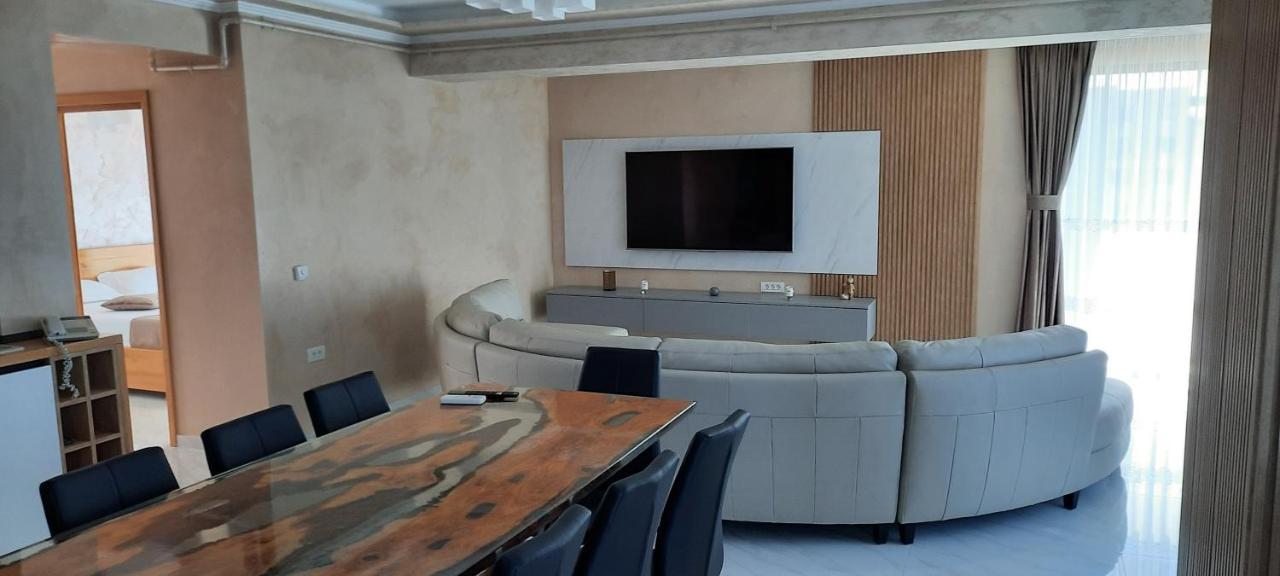 Apart Hotel Victor Mamaja Zewnętrze zdjęcie